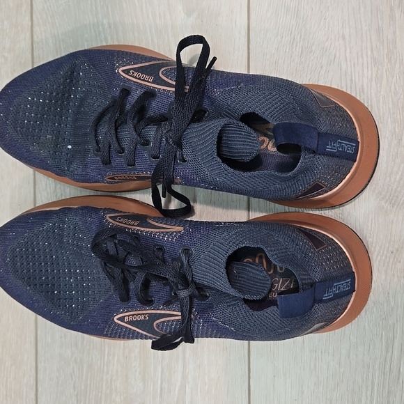 Brooks Levitate Womens Athletic Running Shoes Sneakers Sz 9 - Picture 7 of 11